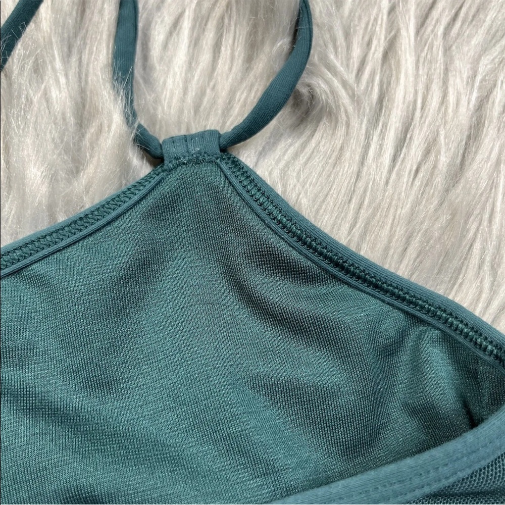 Lululemon Make A Move Sports Bra Size 4 Cyber Jungle Hero Blue Deep Green - Picture 4 of 9